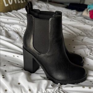 Soda Black Chunky Heel Ankle Boots